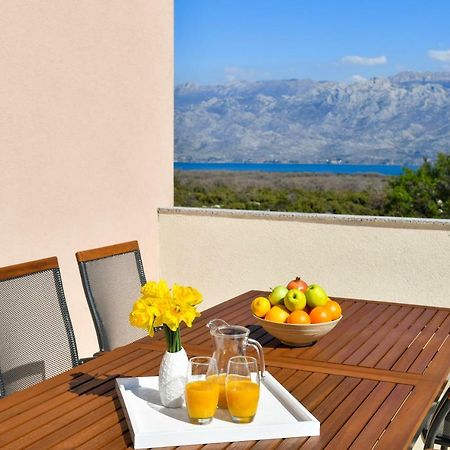 Apartman Space Ražanac Buitenkant foto