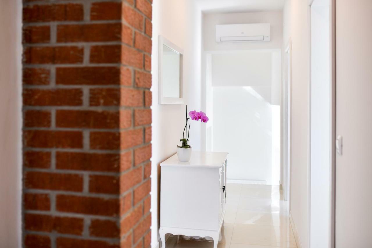 Apartman Space Ražanac Buitenkant foto