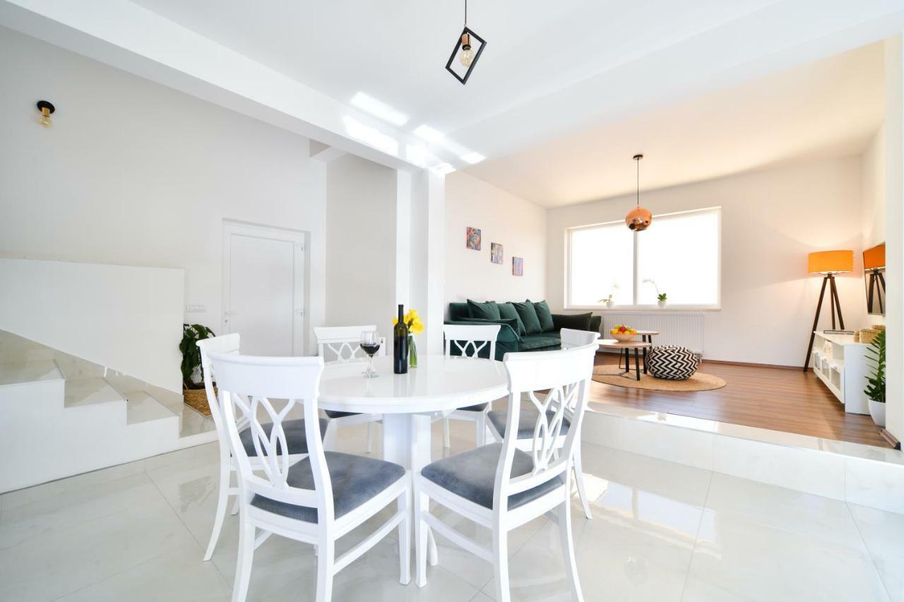 Apartman Space Ražanac Buitenkant foto