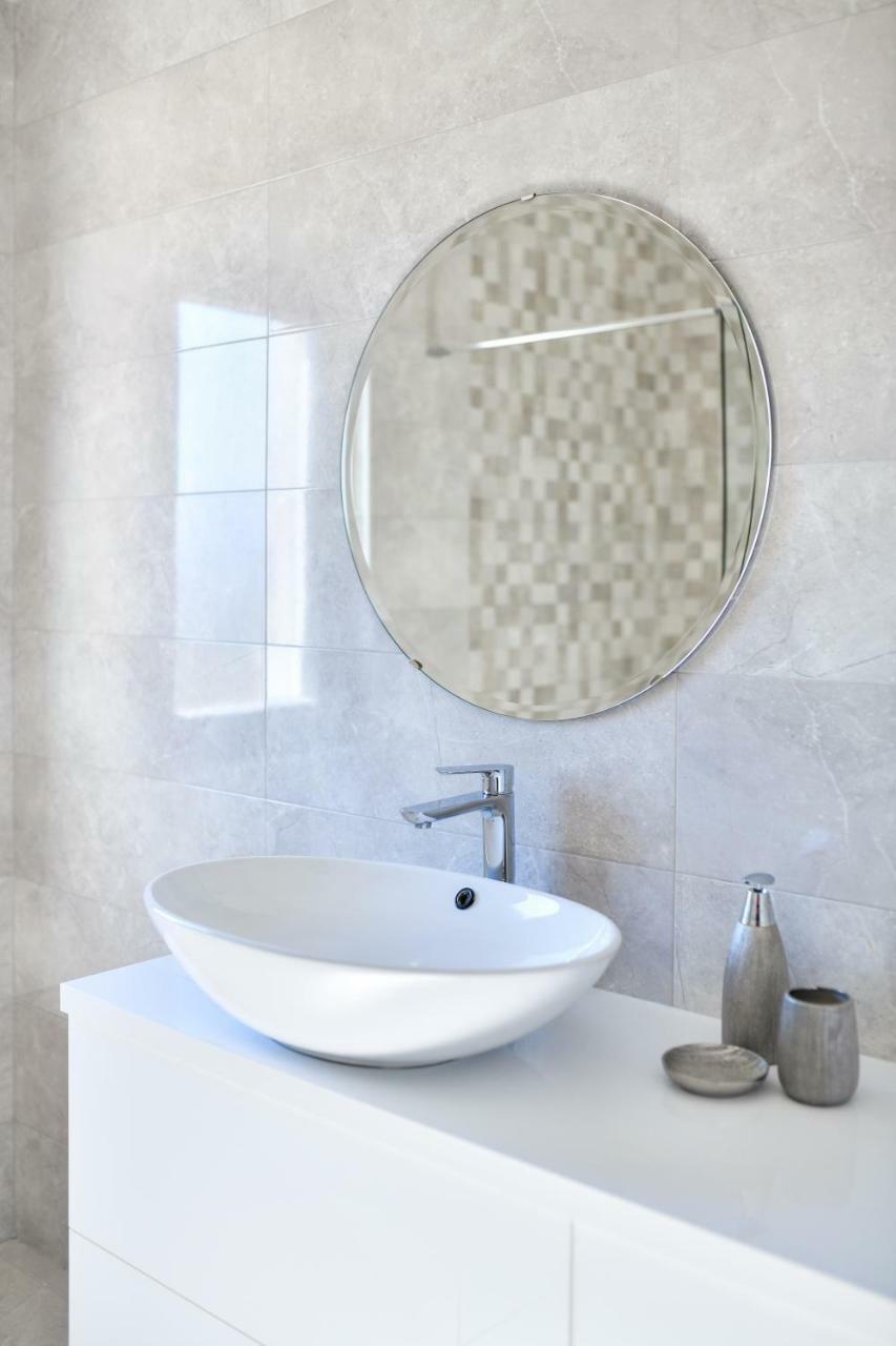 Apartman Space Ražanac Buitenkant foto
